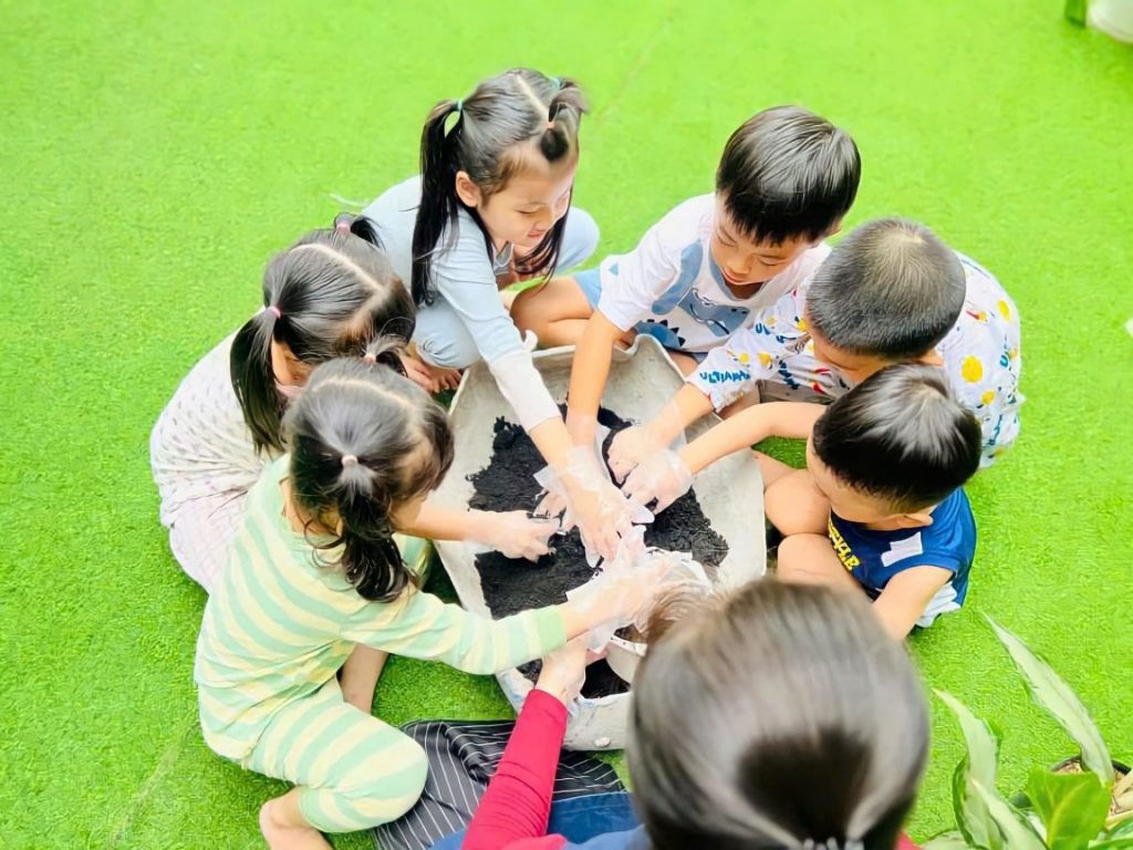 giờ học tại NAMIS American Montessori 